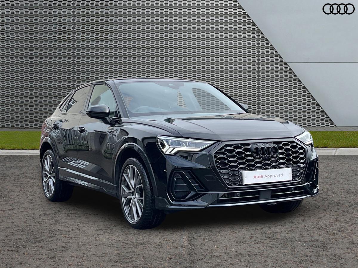 Audi Q3 listing photo