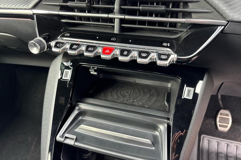 Used Peugeot 208 NV24HDO 38