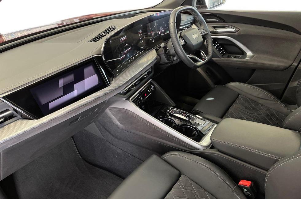 Audi Q5 Photo at-077f886d79154c638e4e572cf82f4844.jpg