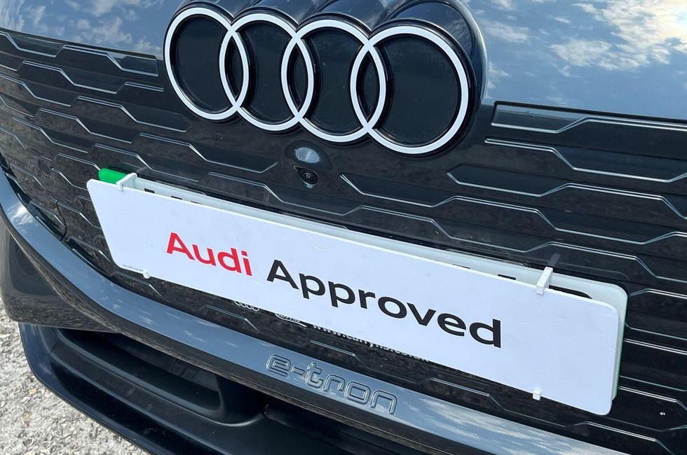 Audi Q6 Photo at-07a18eeca7474400911aedd94149fb79.jpg