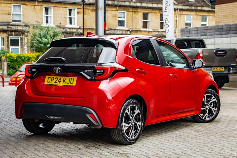 Used Toyota Yaris CP24KJU 2