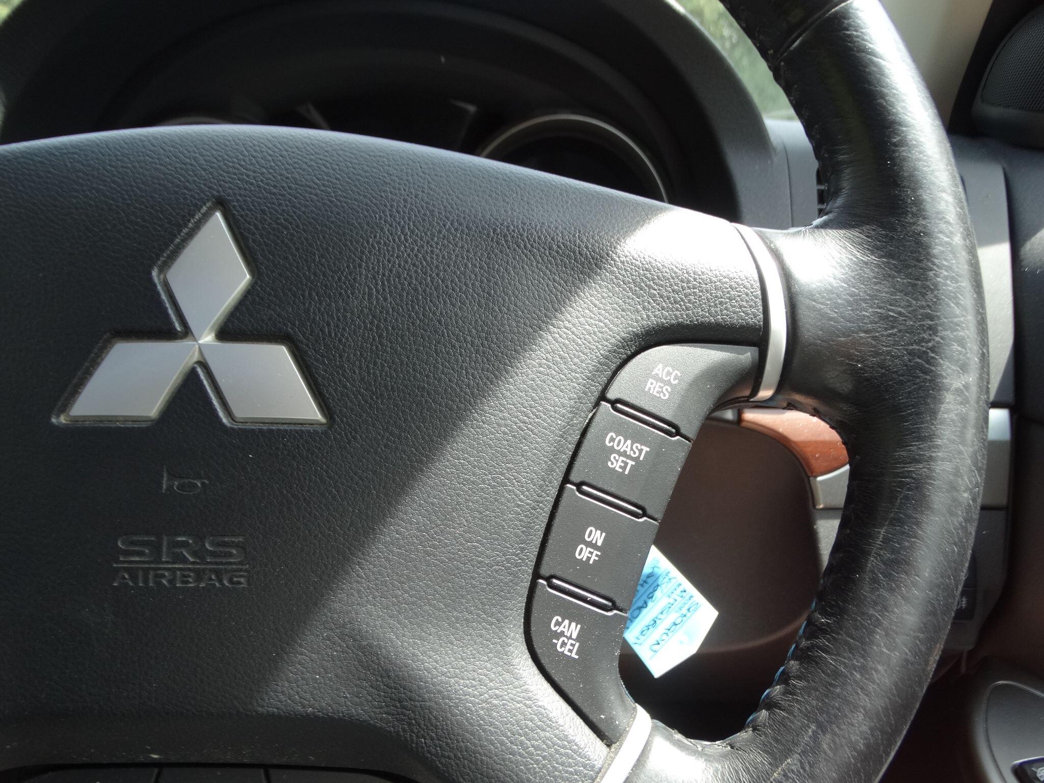 Mitsubishi Shogun 3.2 DI-DC SG3 Auto 4WD Euro 5 5dr LWB — photo 25