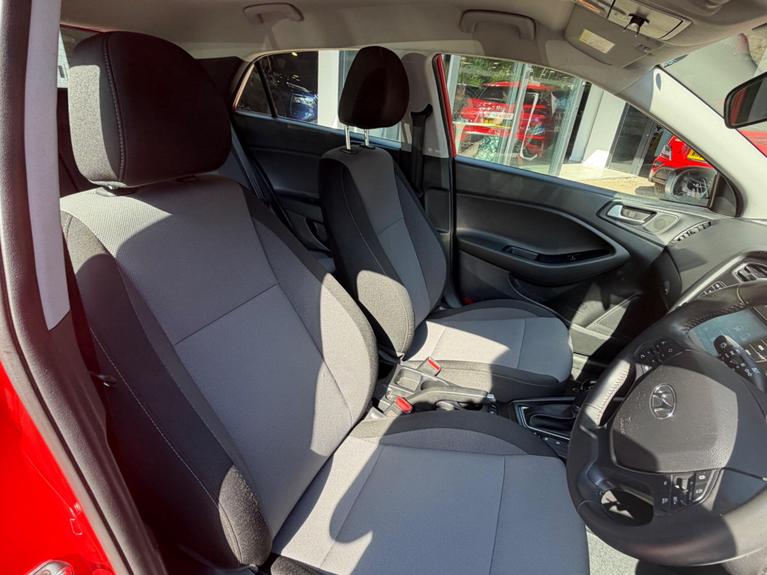 Used Hyundai i20 WL19UXV 10