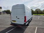 Mercedes-Benz Sprinter Photo 6