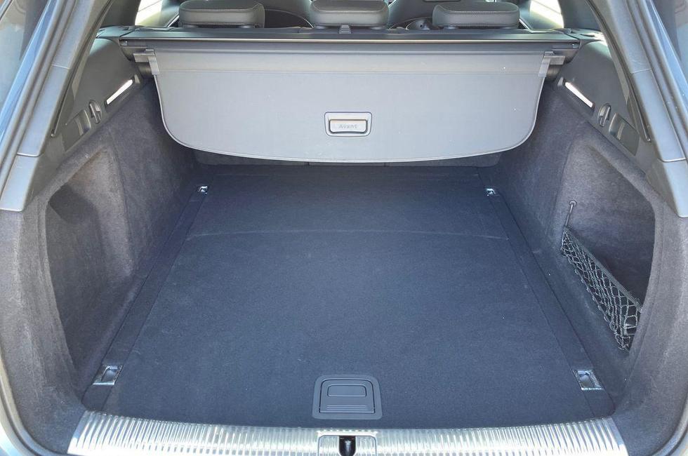 Audi A4 Avant Photo at-0814dfe6a8f144bd8b71ea490b962774.jpg