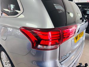Mitsubishi Outlander Photo 15