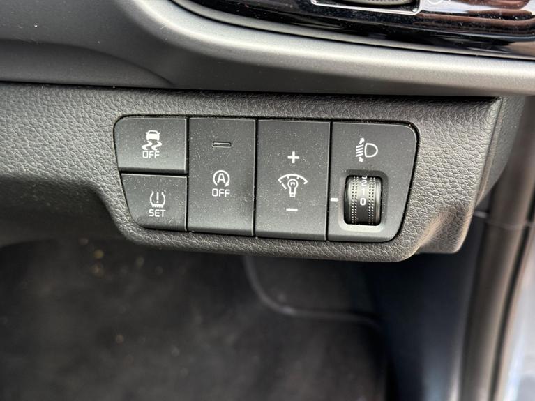 Used Kia Stonic RV23YLL 15