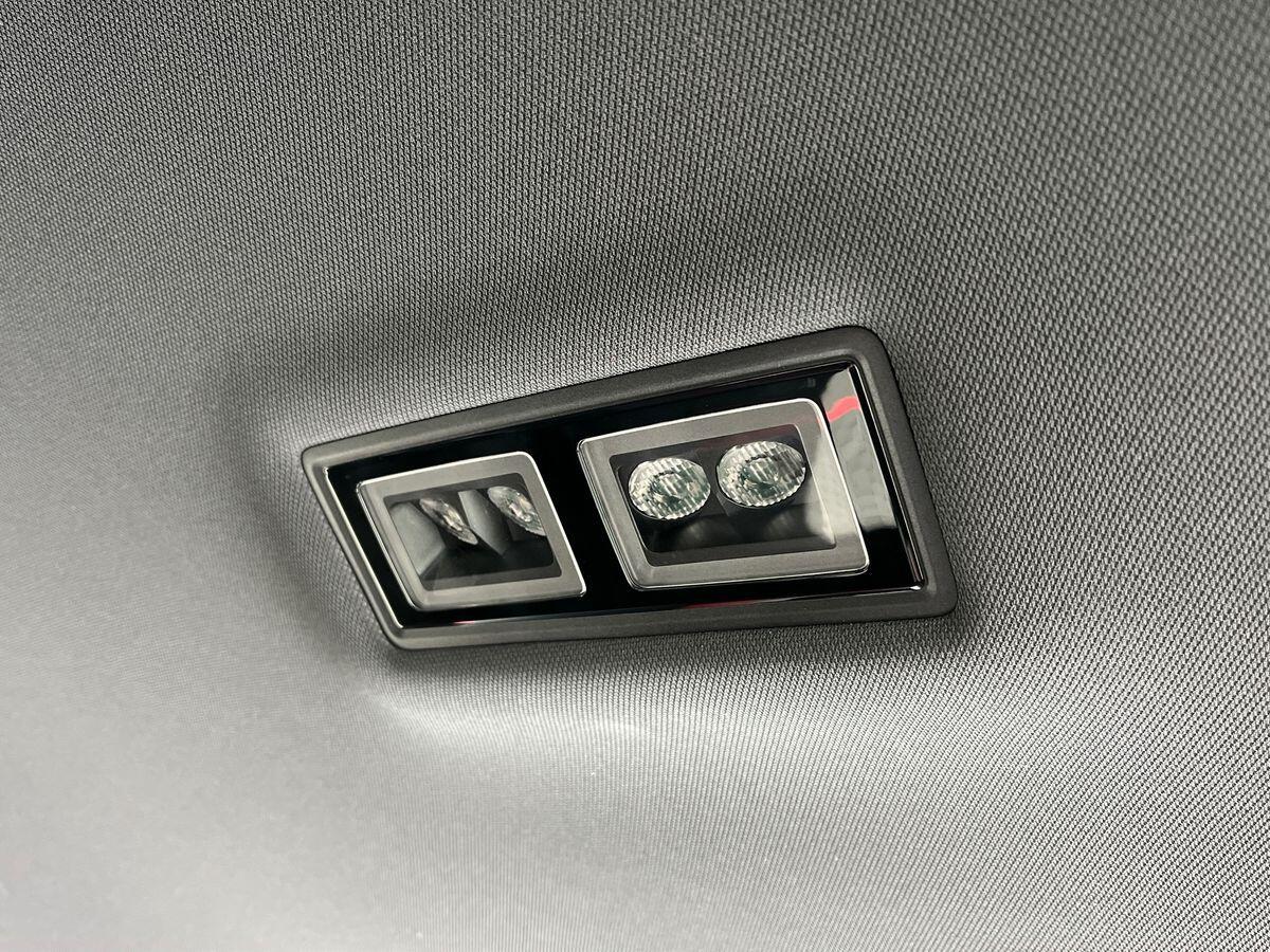 Volkswagen Golf Photo at-0853f70d18ee4bdd9b8195cc04905172.jpg