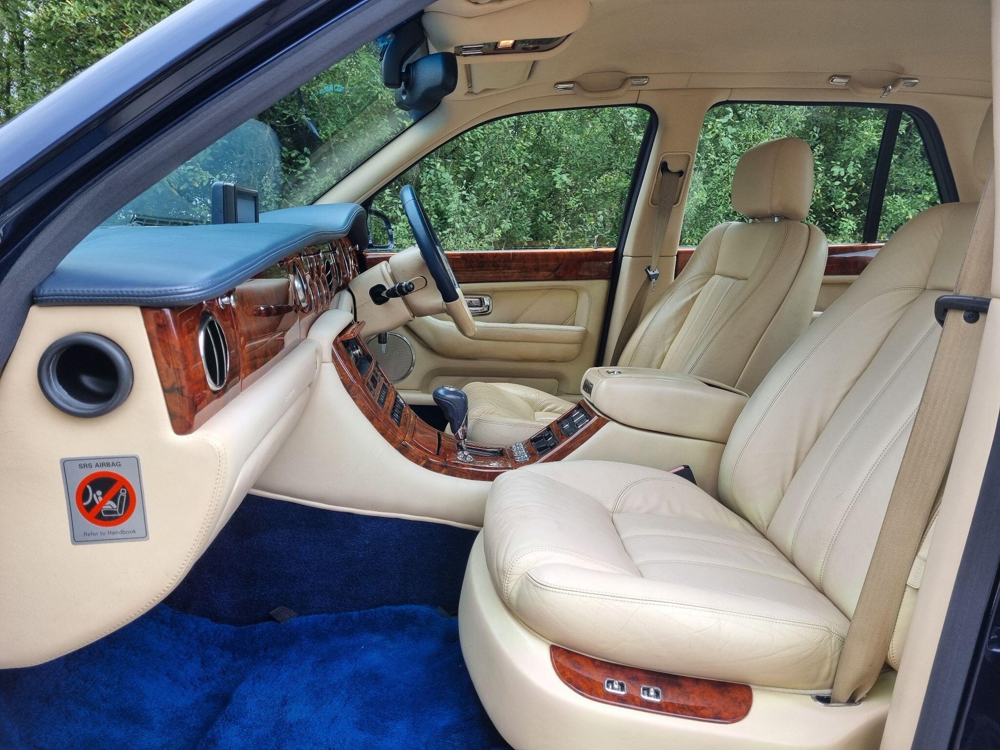 Bentley Arnage 6.8 R Saloon 4dr Petrol Automatic (495 g/km, 400 bhp) — photo 3