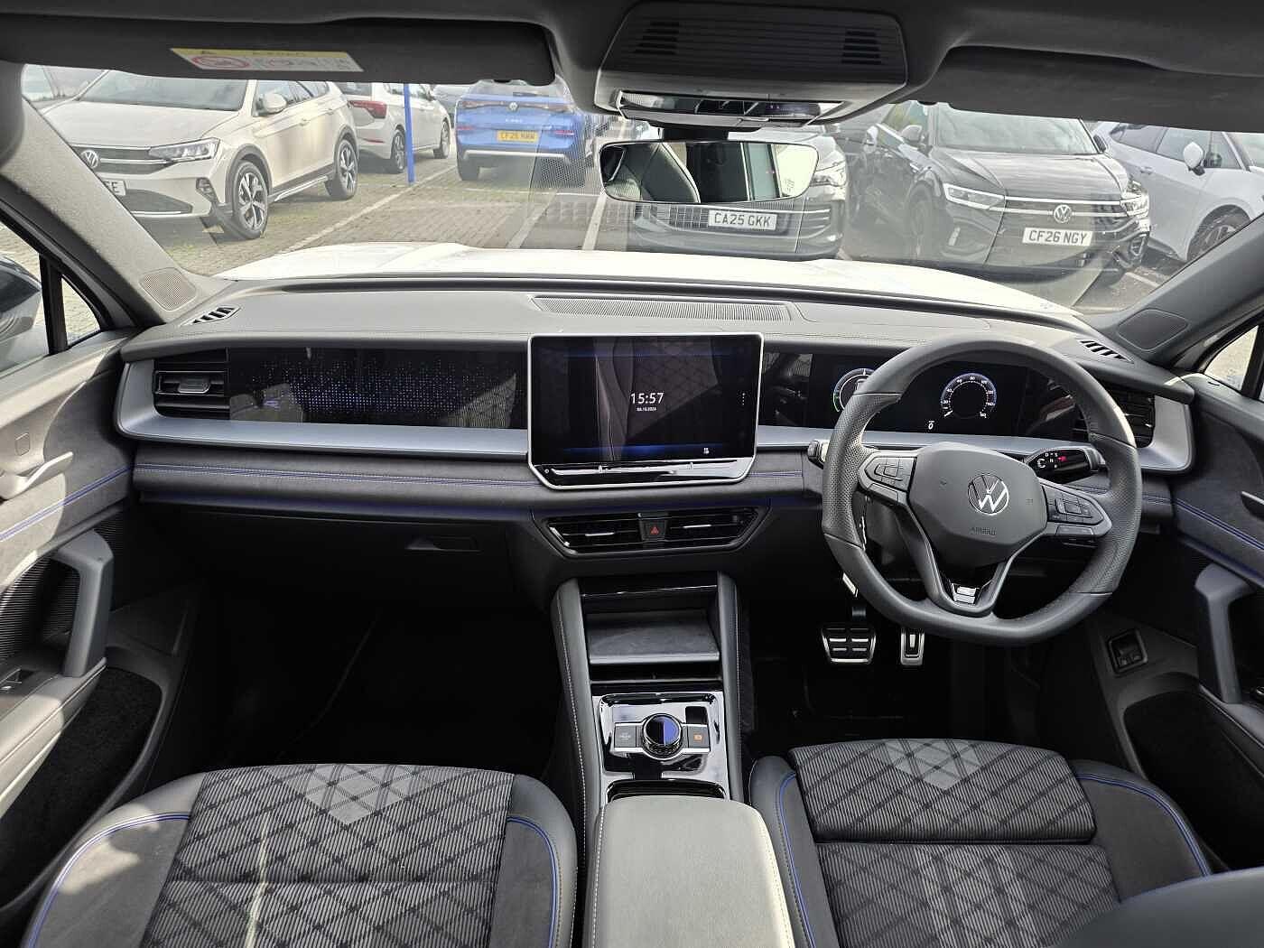 Volkswagen Tayron Photo at-085fcb98917245d084ed2043e57f43e0.jpg
