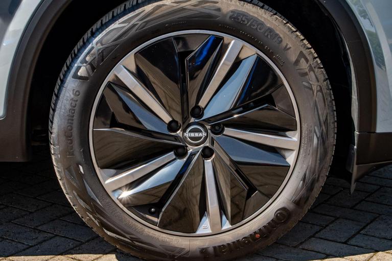 Used Nissan Qashqai OV75AWW 15