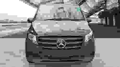 Mercedes-Benz Vito Photo at-089fb55d45b84cc28e8dec3f40ad8de4.jpg