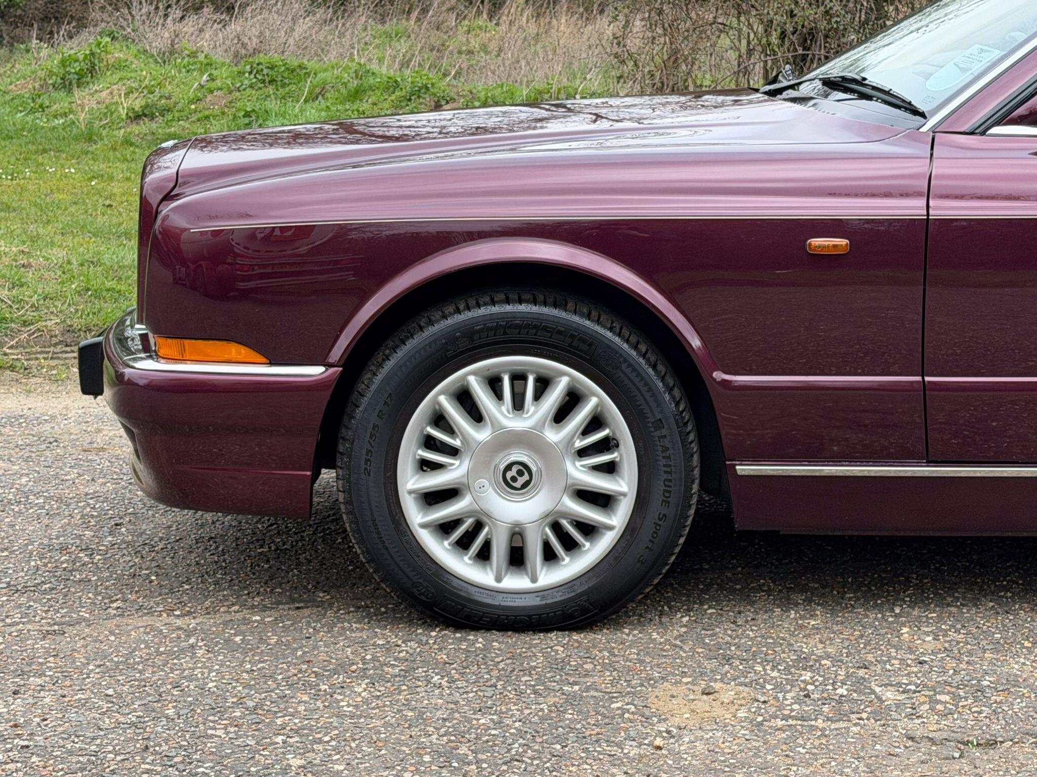 Bentley Azure 6.8 Convertible 2dr Petrol Automatic (422 g/km 385 bhp) — photo 5