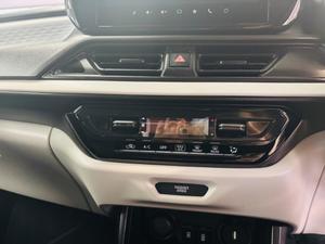 Suzuki Swift Photo 36