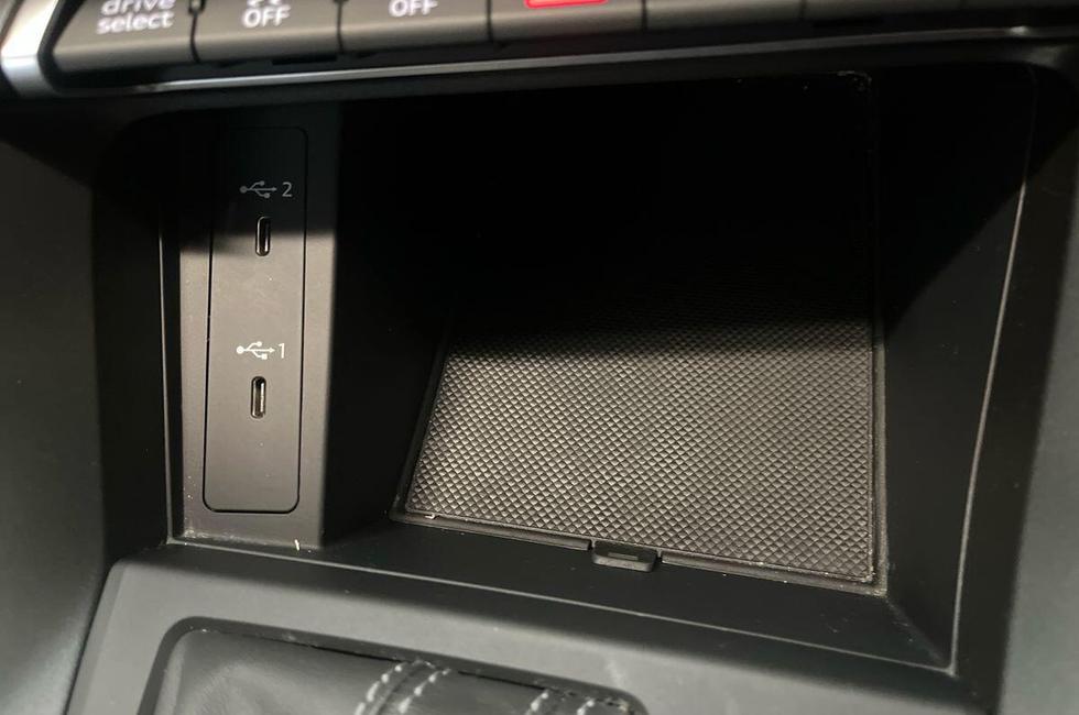 Audi Q3 Photo at-08c519ccce064514aed08f46c54556c2.jpg