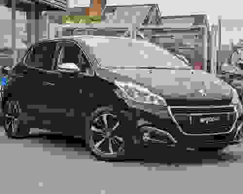 Peugeot 208 1.2 PureTech Tech Edition Euro 6 (s/s) 5dr Black at Startin Group