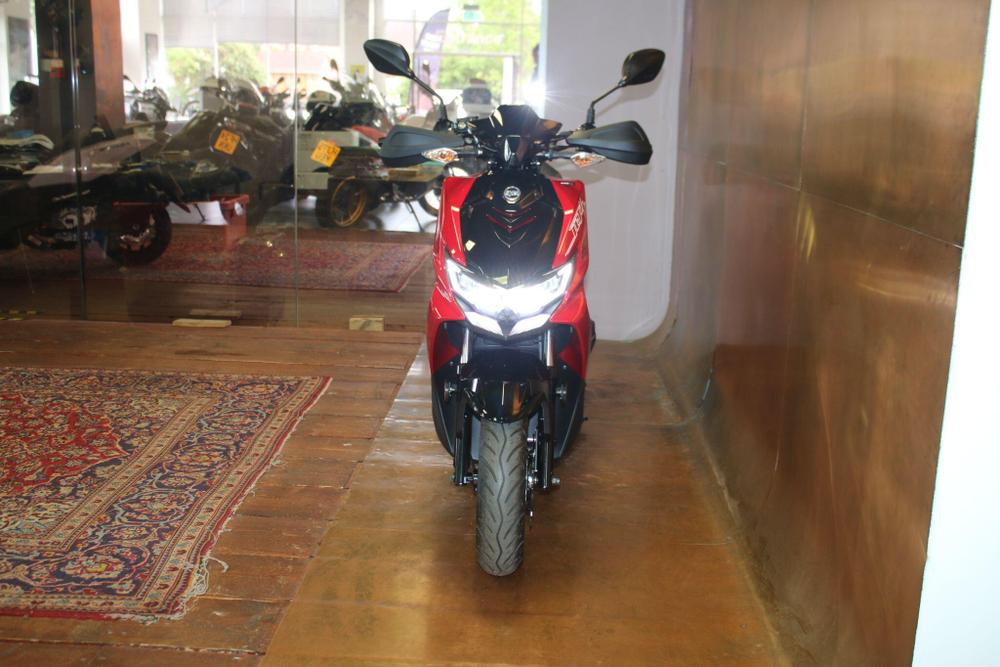 SYM Jet 4 RX 50 Photo at-0910deab424b4ffb991660b3701b8744.jpg