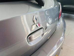 Mitsubishi Mirage Photo 17