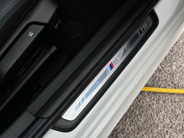 BMW 3 Series Photo at-0926f0624d2741a9b0ef887d78bf4ad1.jpg