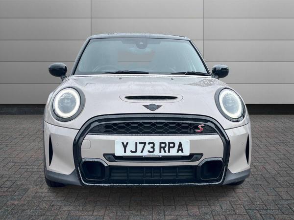 MINI Hatch Photo at-094b0d274ef3435482477eaea4f04c56.jpg