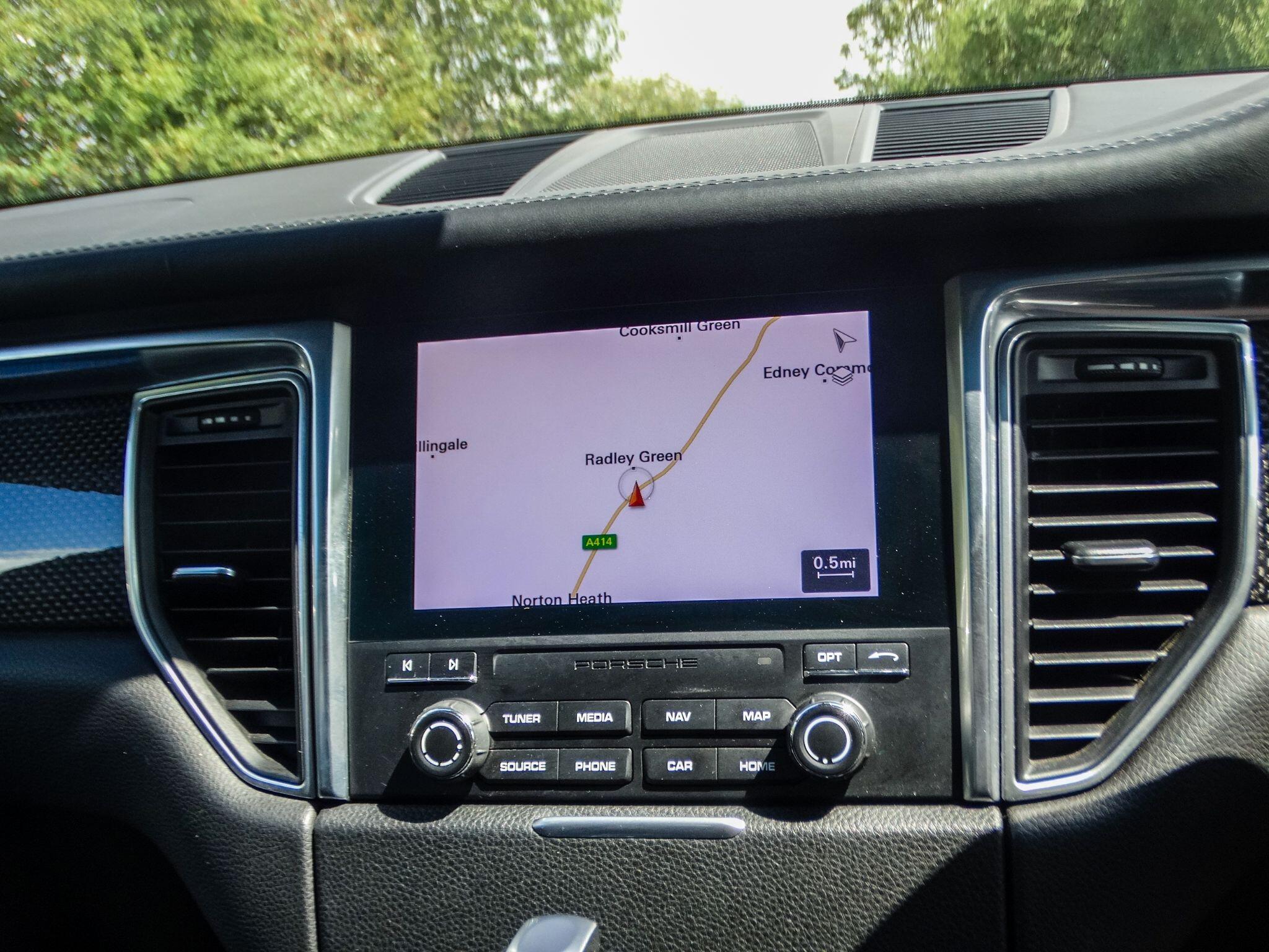 Porsche Macan 3.0T V6 GTS PDK 4WD Euro 6 (s/s) 5dr — photo 20