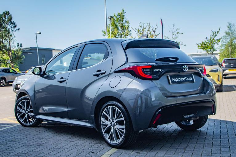 Used Toyota Yaris WU23OOF 19