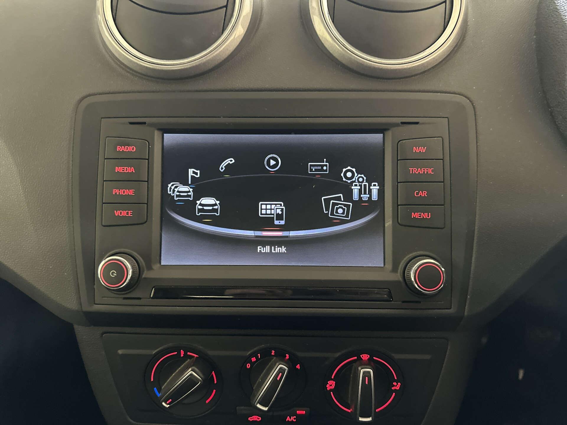 2016 SEAT Ibiza thumbnail 23
