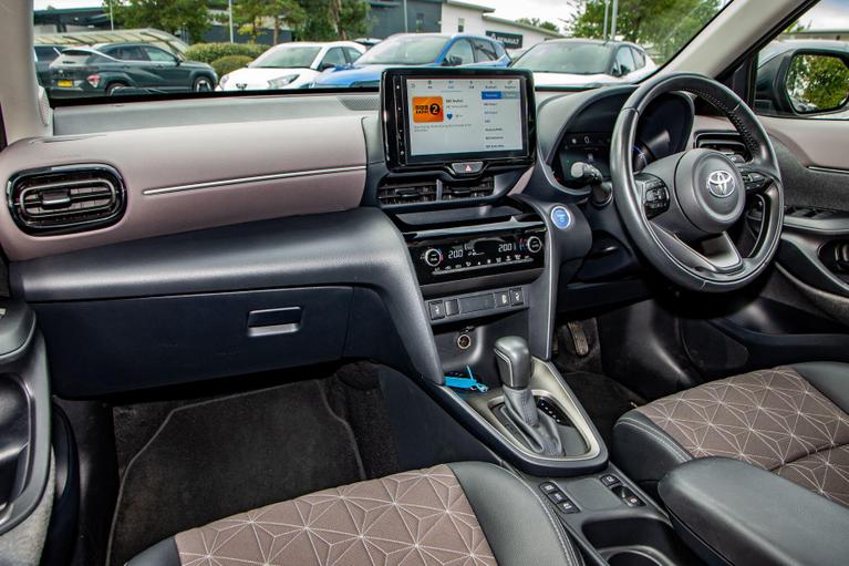 Used Toyota Yaris Cross WN22DGU 6