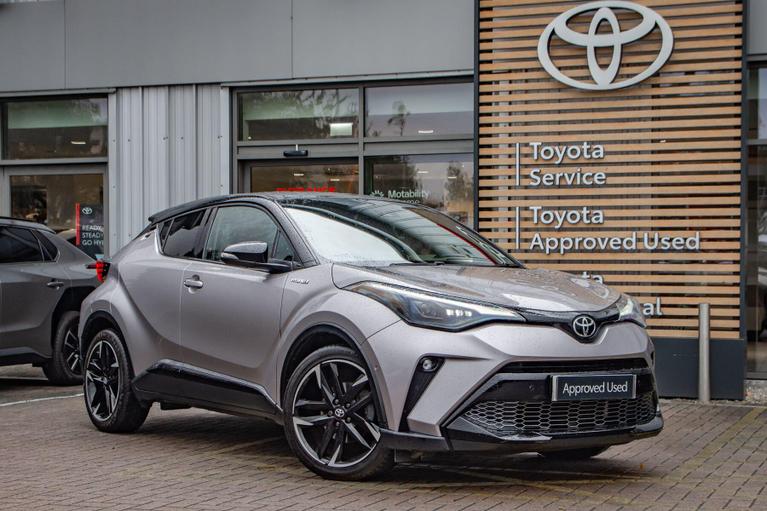 Used Toyota C-HR OY22LHP 1
