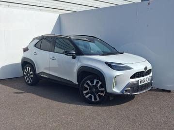 Used 2024 Toyota Yaris Cross 1.5 VVT-h Premiere Edition SUV 5dr Petrol Hybrid E-CVT Euro 6 (s/s) (130 ps) White at Islington Motor Group