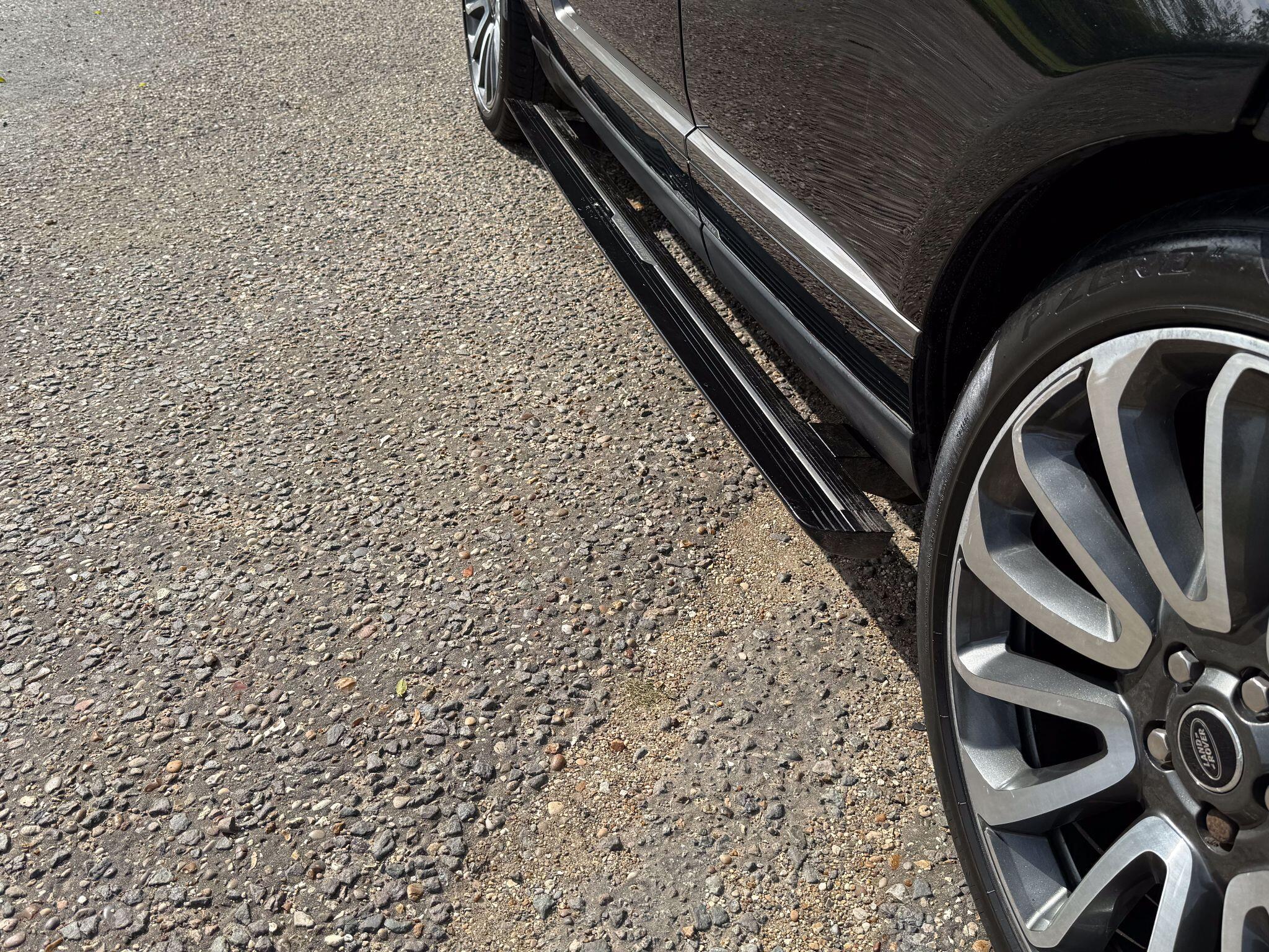 Land Rover Range Rover 4.4 SD V8 Autobiography Auto 4WD Euro 5 5dr — photo 11