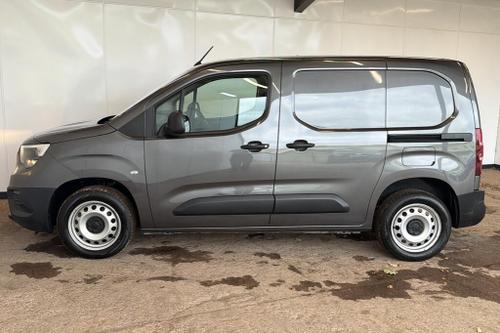 Vauxhall COMBO Photo at-09cb7e8cddb04efe8e7b6300d6f1ef12.jpg
