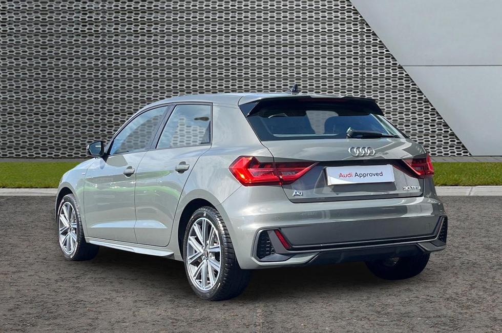 Audi A1 Photo at-09f5c36ec7484e70b142ac2d1d7f9757.jpg