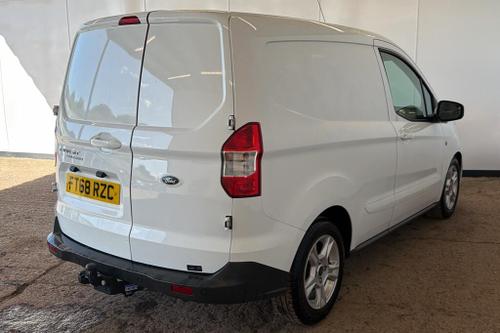 Ford TRANSIT COURIER Photo at-0a00b31db4d24606843dac3efca05fc0.jpg
