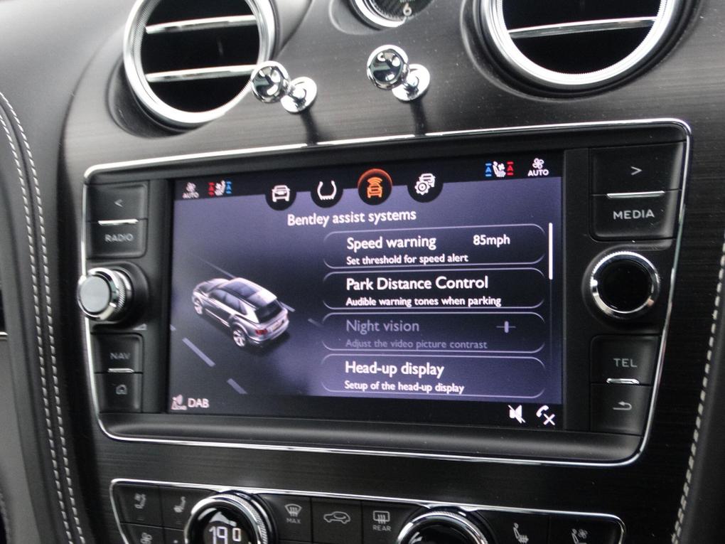 Used Bentley Bentayga LJ19YZS 28
