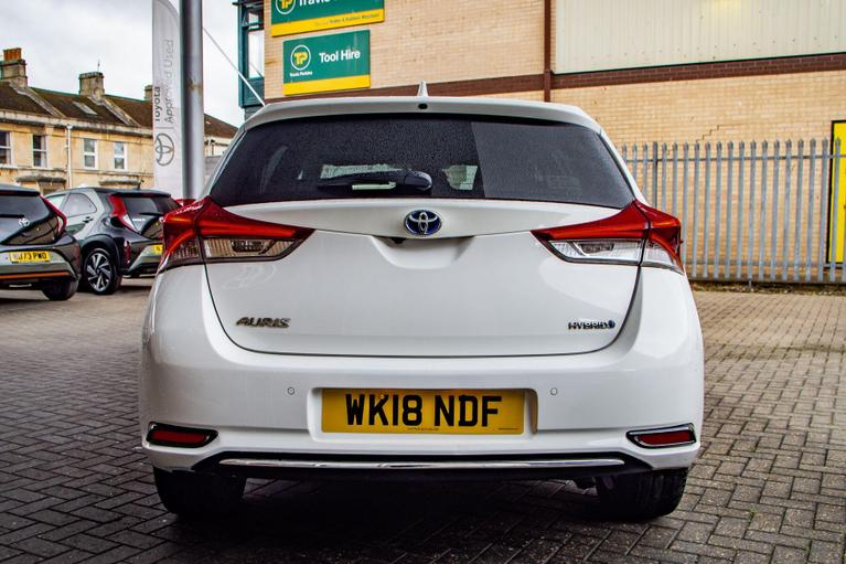 Used Toyota Auris WK18NDF 6