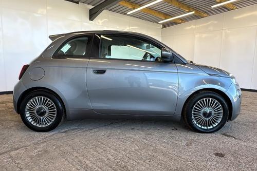 Fiat 500E Photo at-0ac8bffbf7d346a28706494bf0c0e87c.jpg