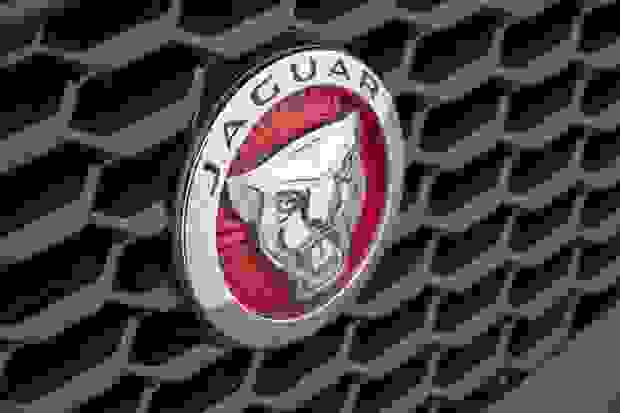 Jaguar E-PACE Photo at-0ae204e7377f48f89fe28dcc22cd38a0.jpg