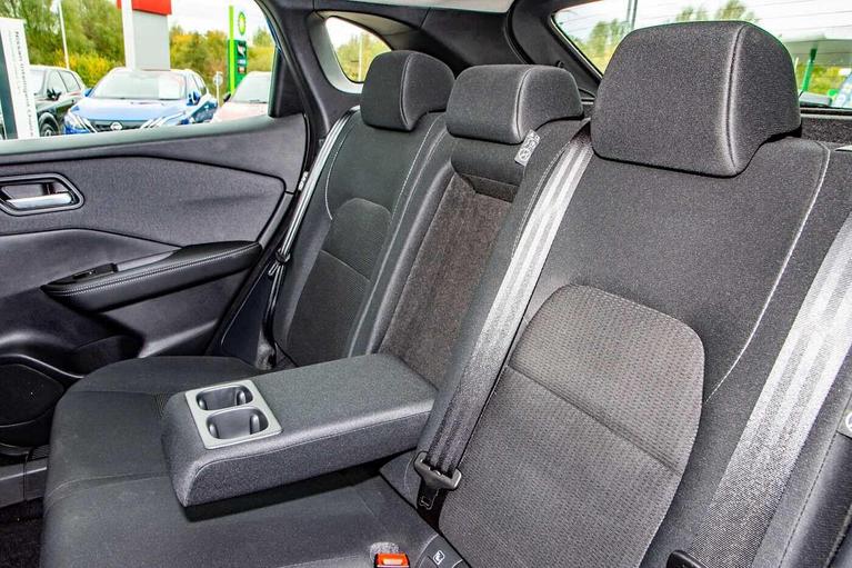 Used Nissan Qashqai OE74EZP 11