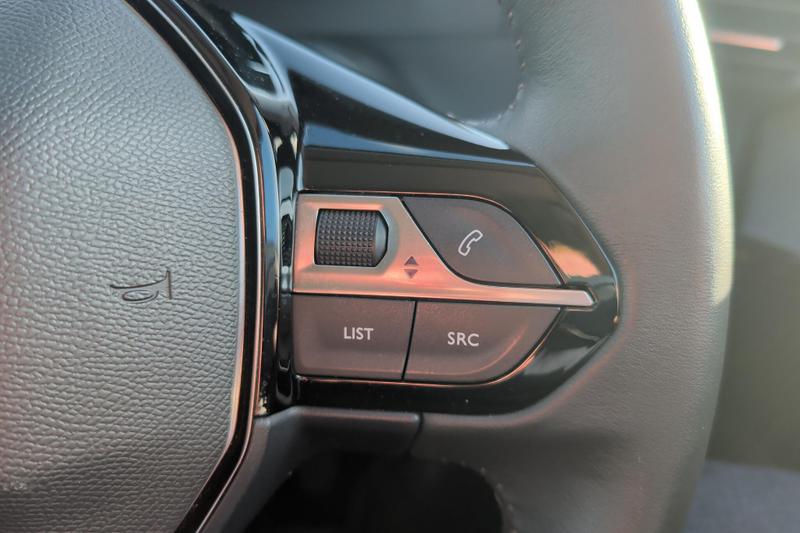 Used Peugeot 2008 NU71DZJ 20