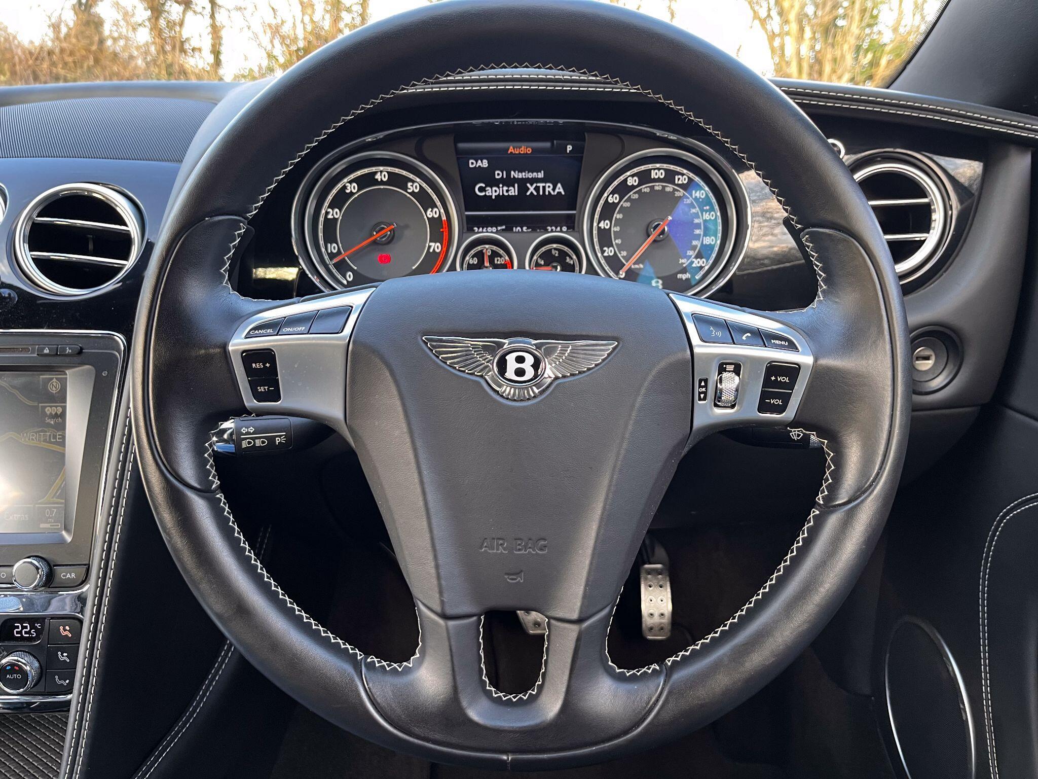 Bentley Continental 4.0 V8 GTC Auto 4WD Euro 5 2dr — photo 7