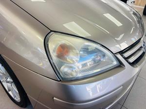 Suzuki Liana Photo 11