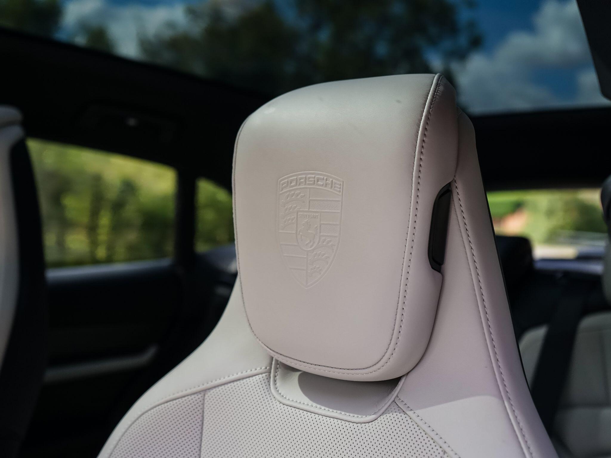 Porsche Taycan Performance Plus 93.4kWh 4S Sport Turismo 5dr Electric Auto 4WD (11kW Charger) (571 ps) — photo 16