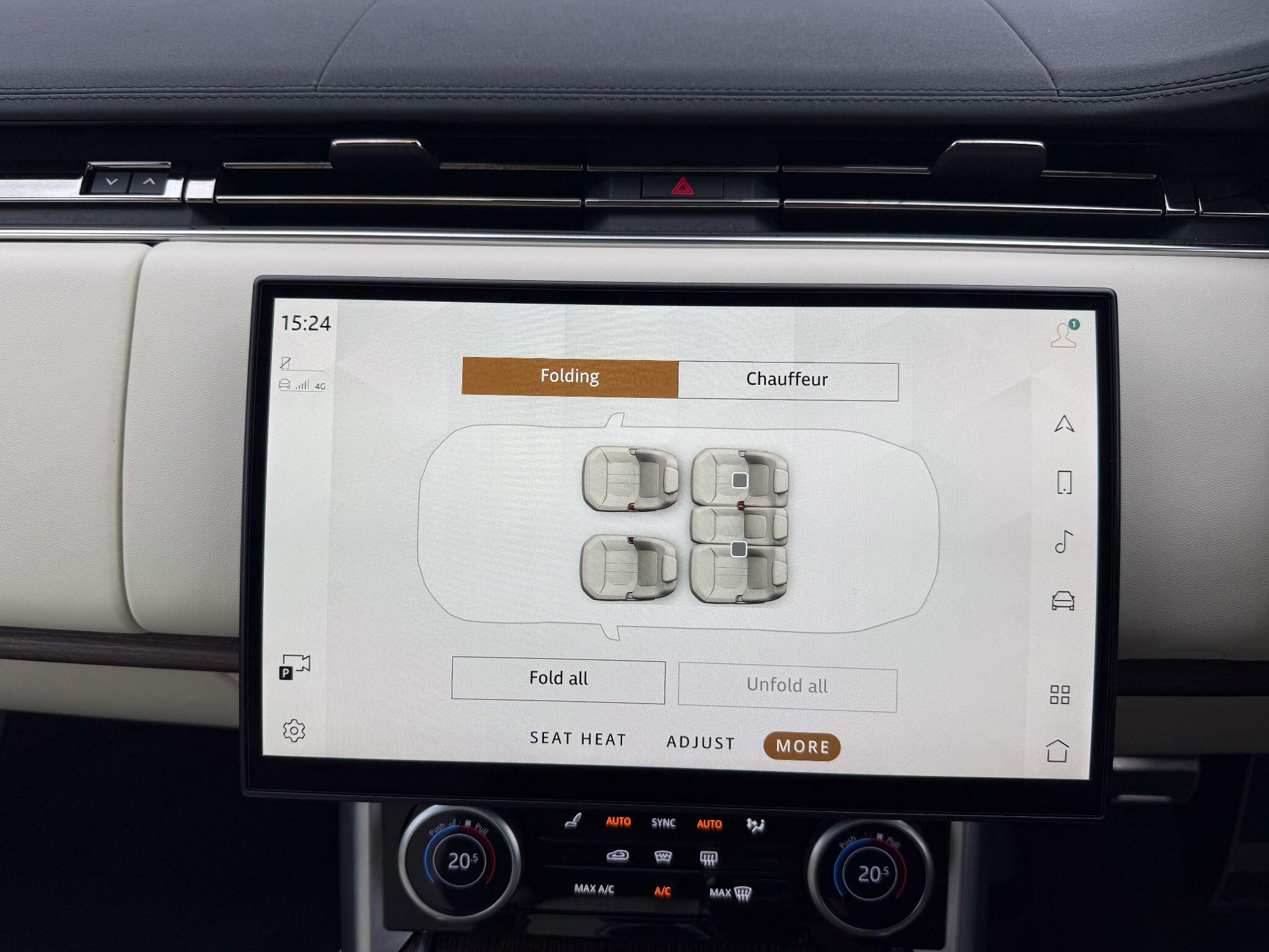 Land Rover Range Rover 3.0 P440e 38.2kWh SE SUV 5dr Petrol Plug-in Hybrid Auto 4WD Euro 6 (s/s) (440 ps) — photo 36