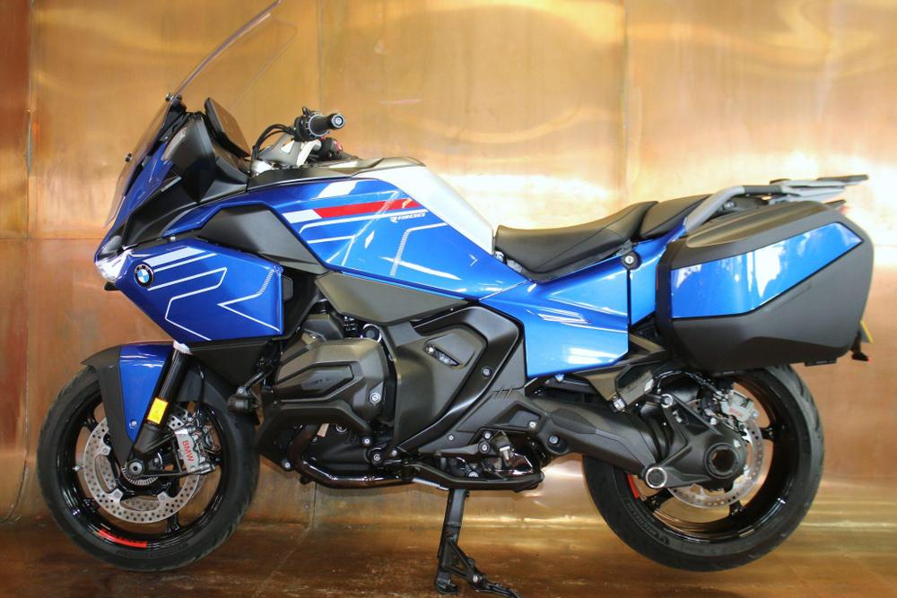 BMW R 1300 RT Photo at-0bc4226b5bee42c6a9642cc8b236be53.jpg