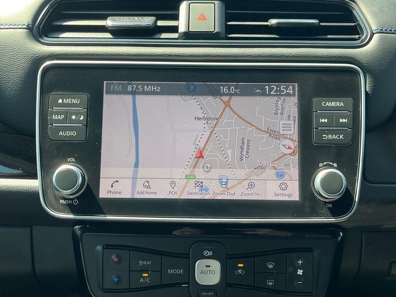 Nissan Leaf Photo 9