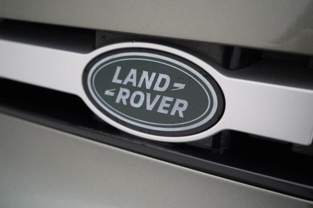 Land Rover DEFENDER Photo at-0c014603bdcd4b00a8535ce00df679c2.jpg