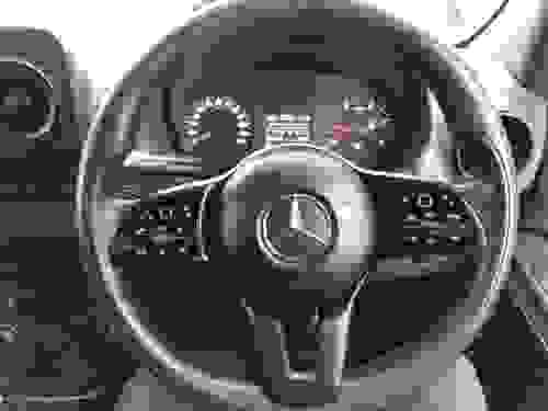 Mercedes-Benz Sprinter Photo at-0c40ae9454b3494da09b9a34c2304517.jpg