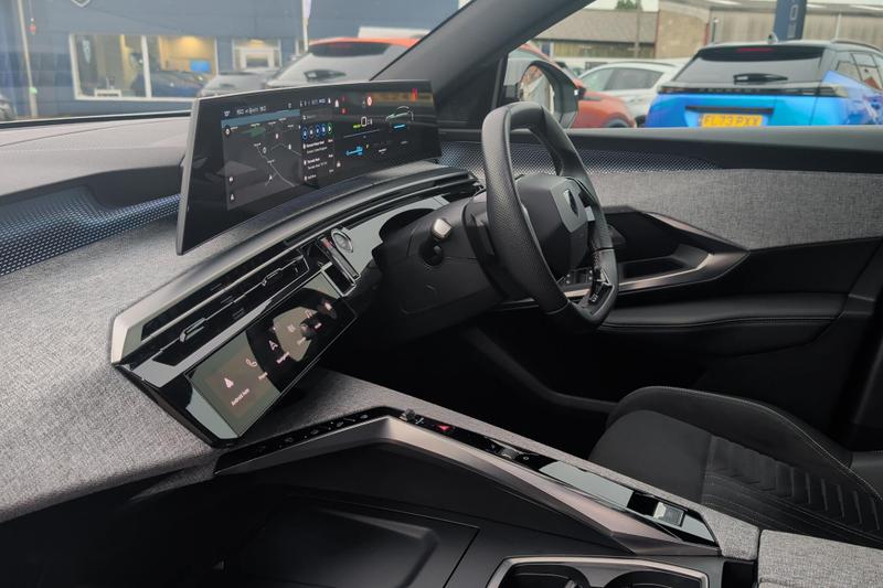 Used Peugeot E-3008 NV24VOB 5