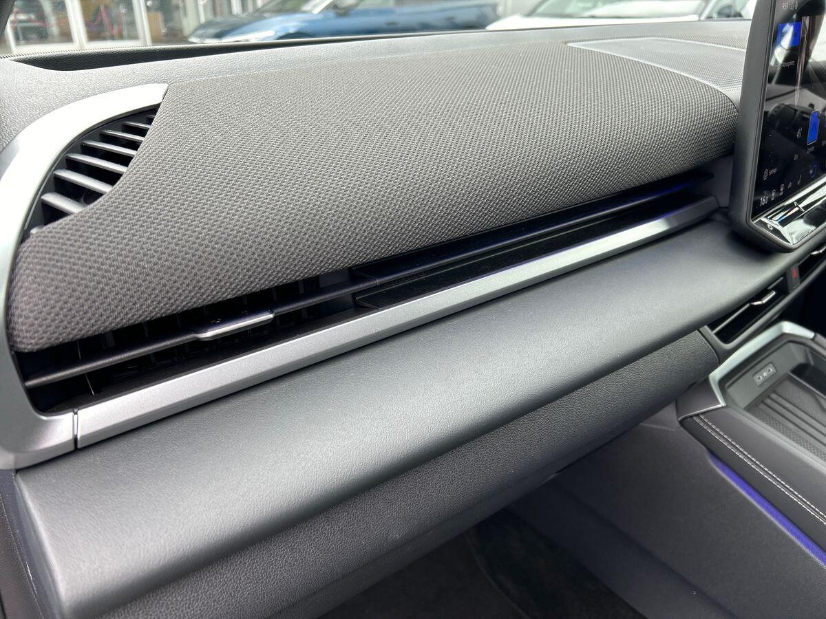 Volkswagen T-roc Photo at-0c50fe8181754062a275f111b8a75128.jpg